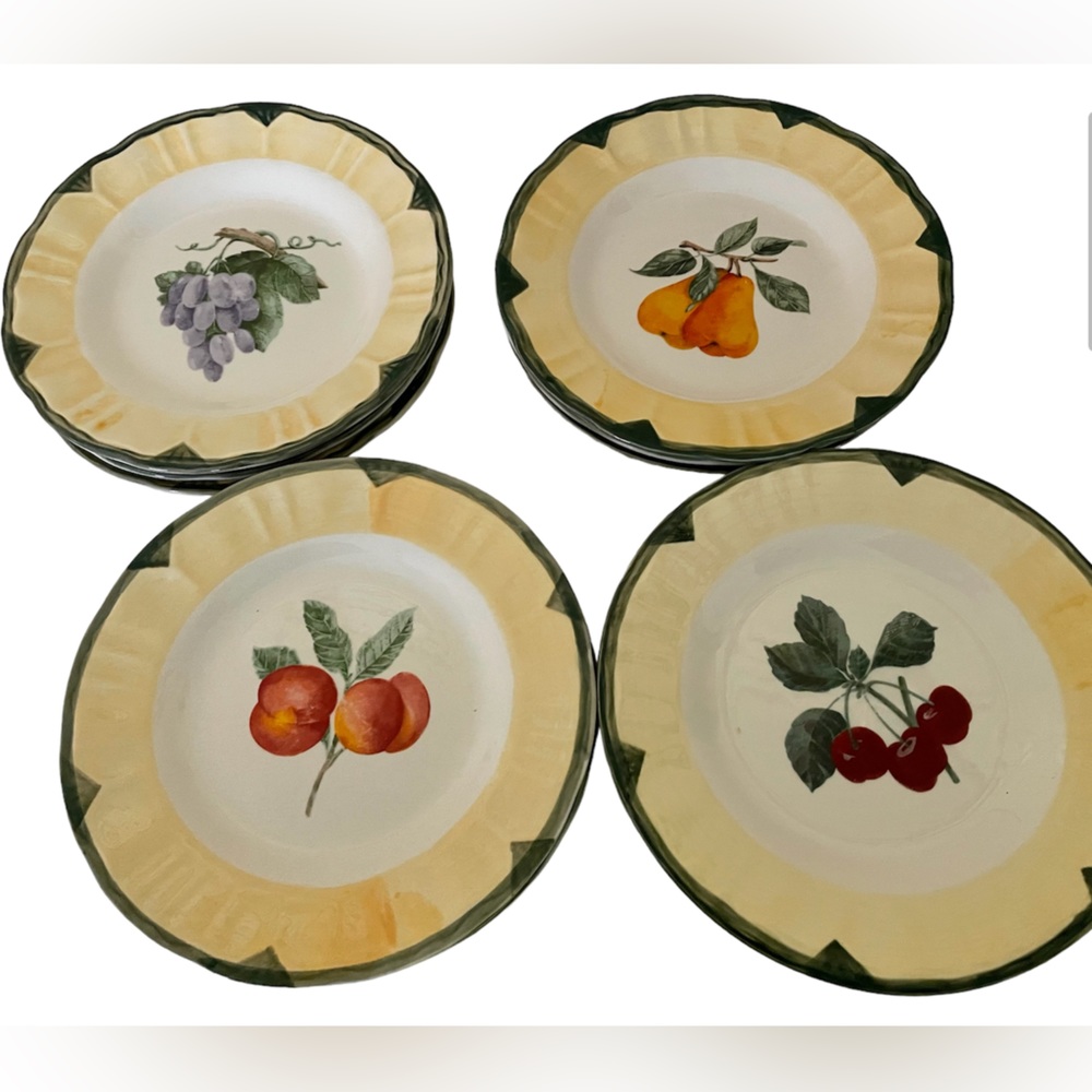 1/3 Vintage Tuscany by Gibson set of 4 8-inch plates